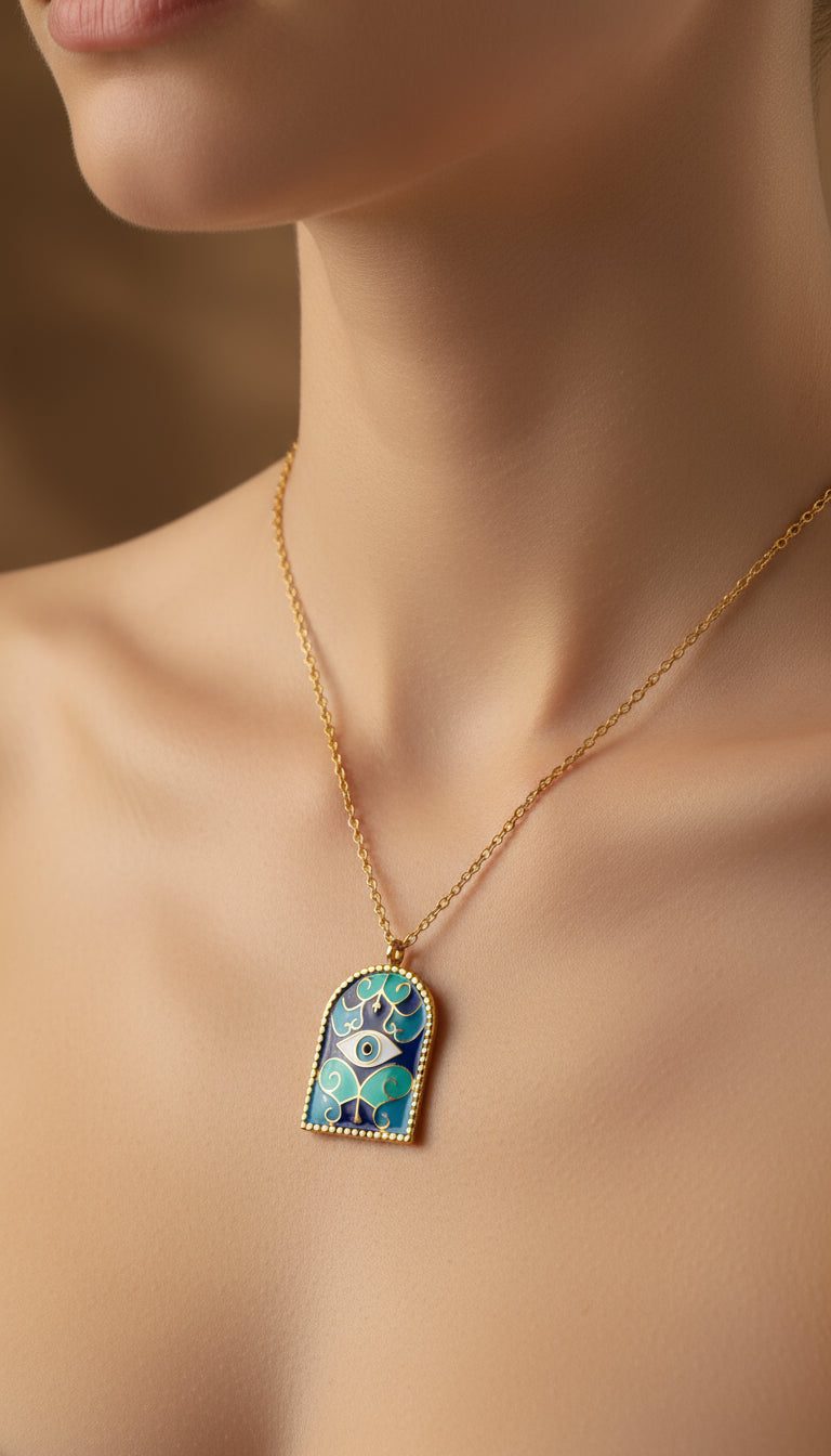 Vetra Aureum: 18K Gold Roman Arch Protection Necklace